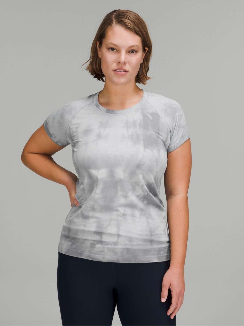 Lululemon Swiftly Tech Short Sleeve Shirt 2.0 size 8